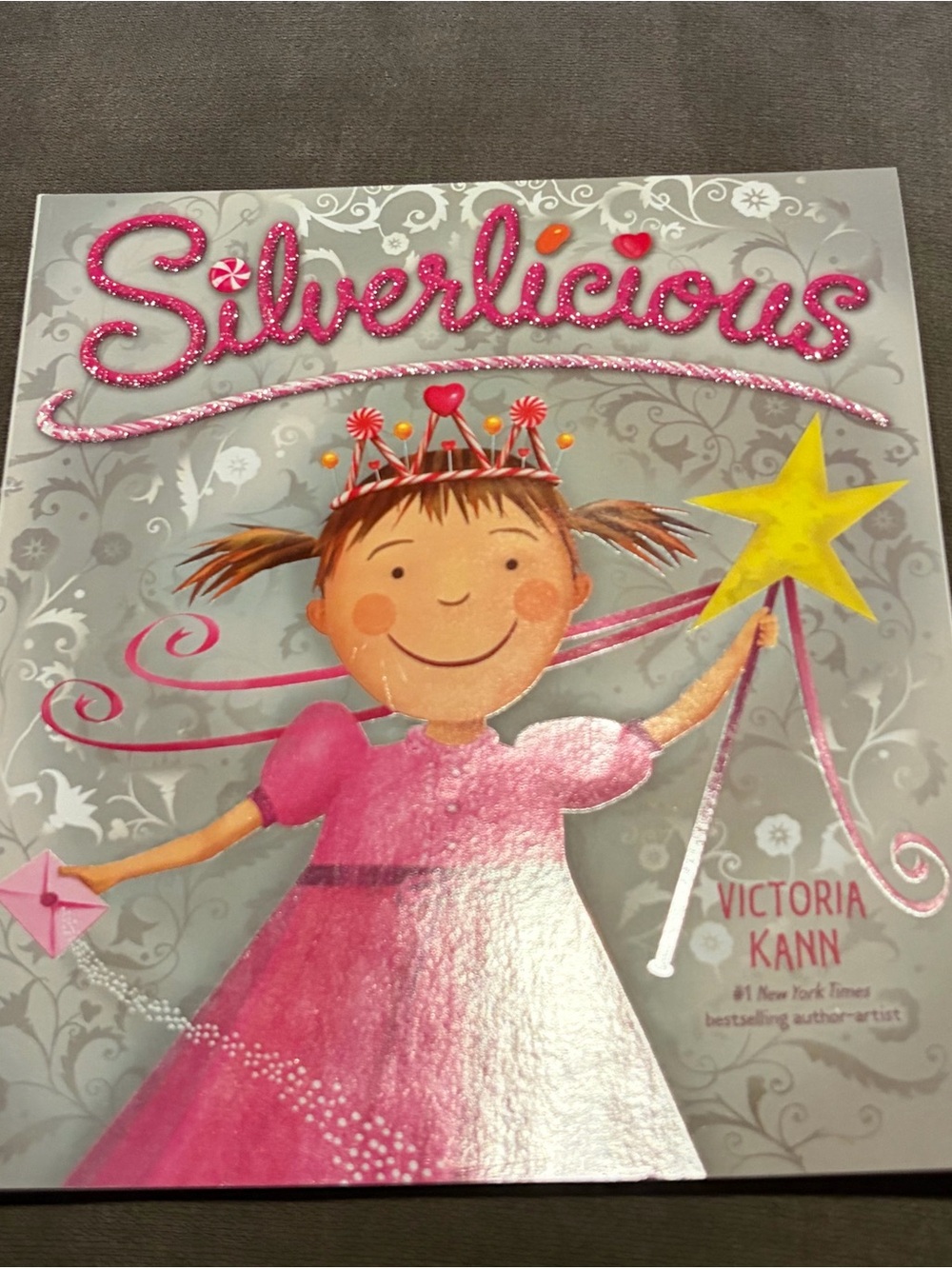 Pinkalicious Silverlicious book